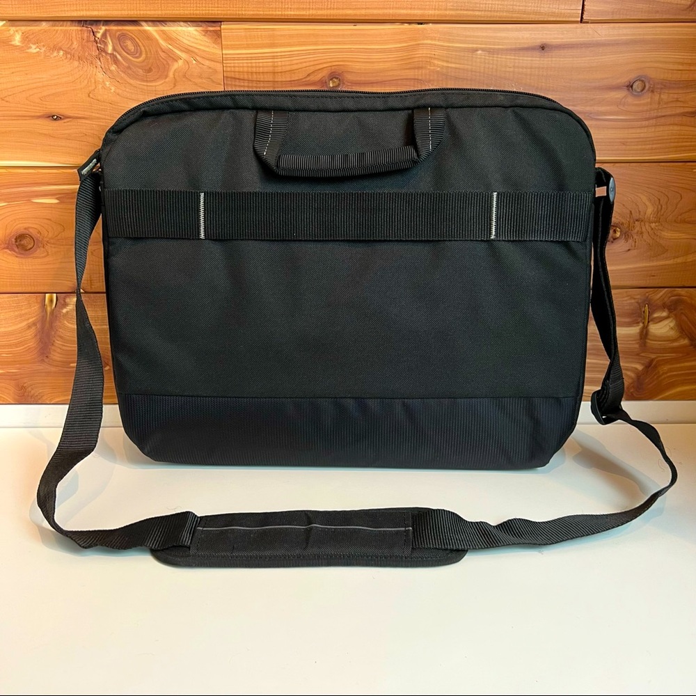 Case Logic Computer Bag - image 2